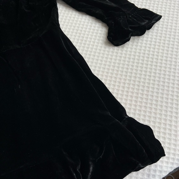 Realisation Par The Mary Jane Velvet Mini Dress - Picture 5 of 7